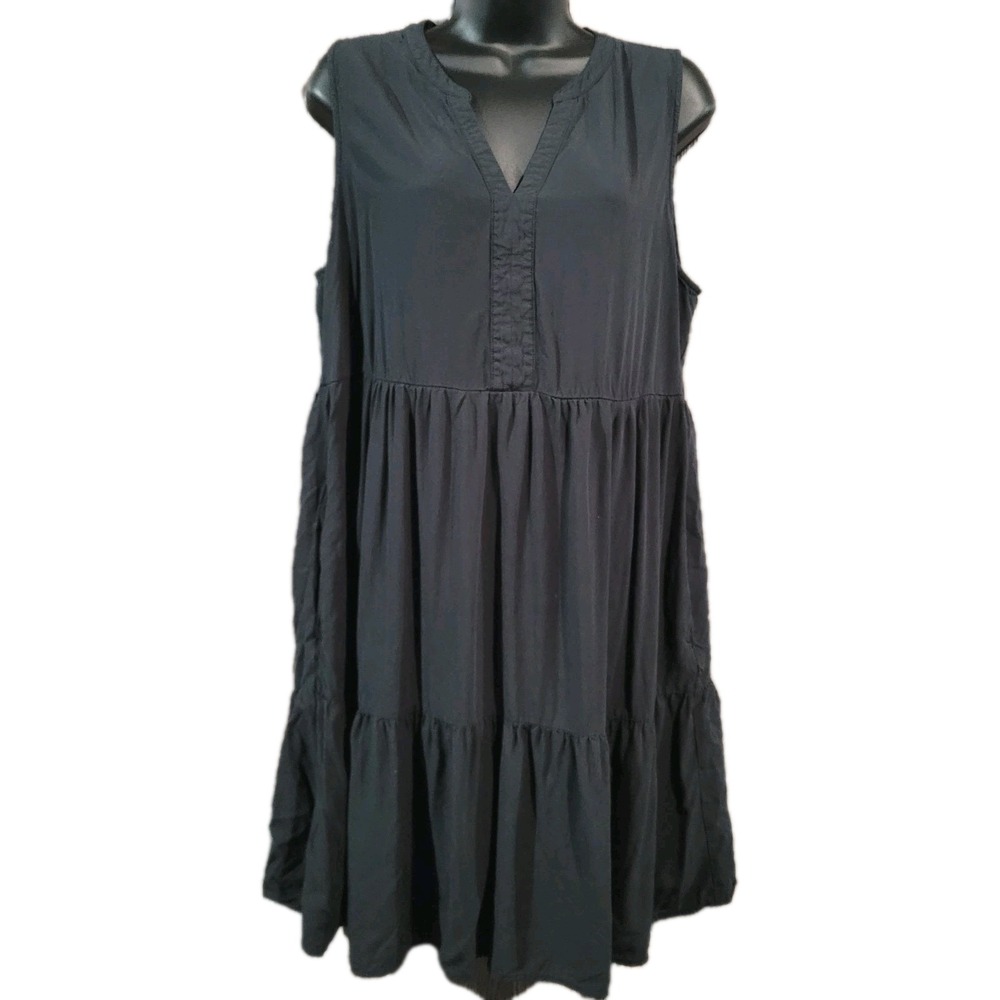 Carve Designs Black Tiered Dress Size L Solid Black Sleeveless Split Neck Pocket
